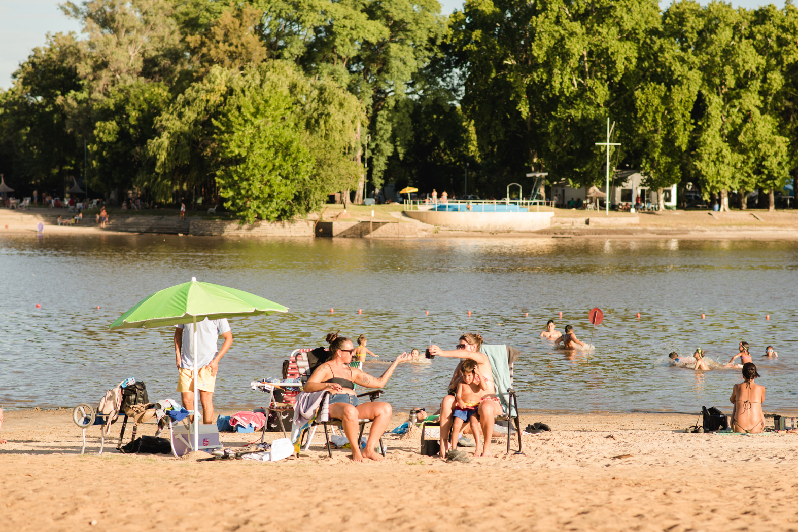 EL BALNEARIO, BIEN NUESTRO: POSTALES DEL RÍO