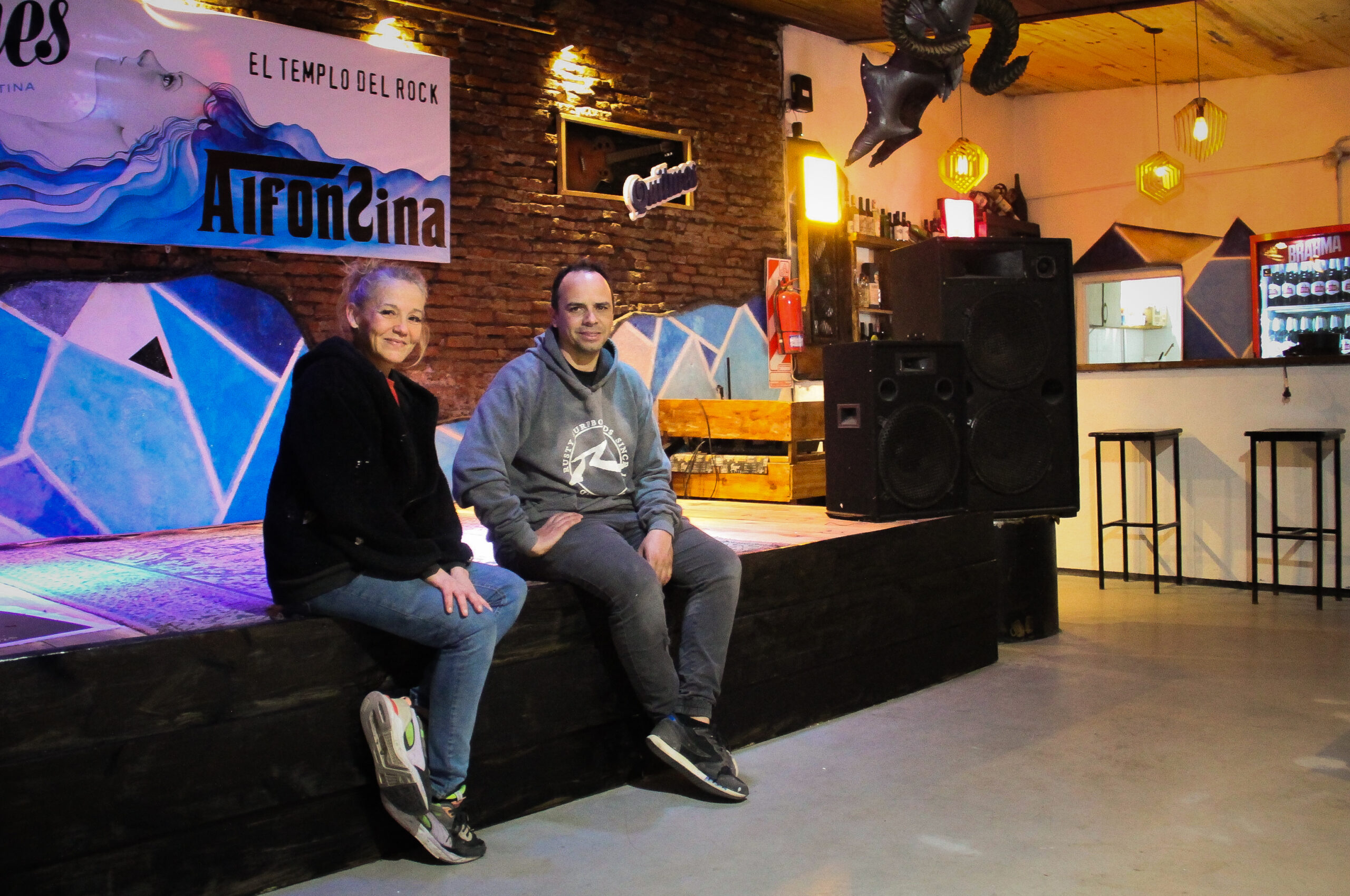 LA VUELTA DE ALFONSINA Y EL BAR