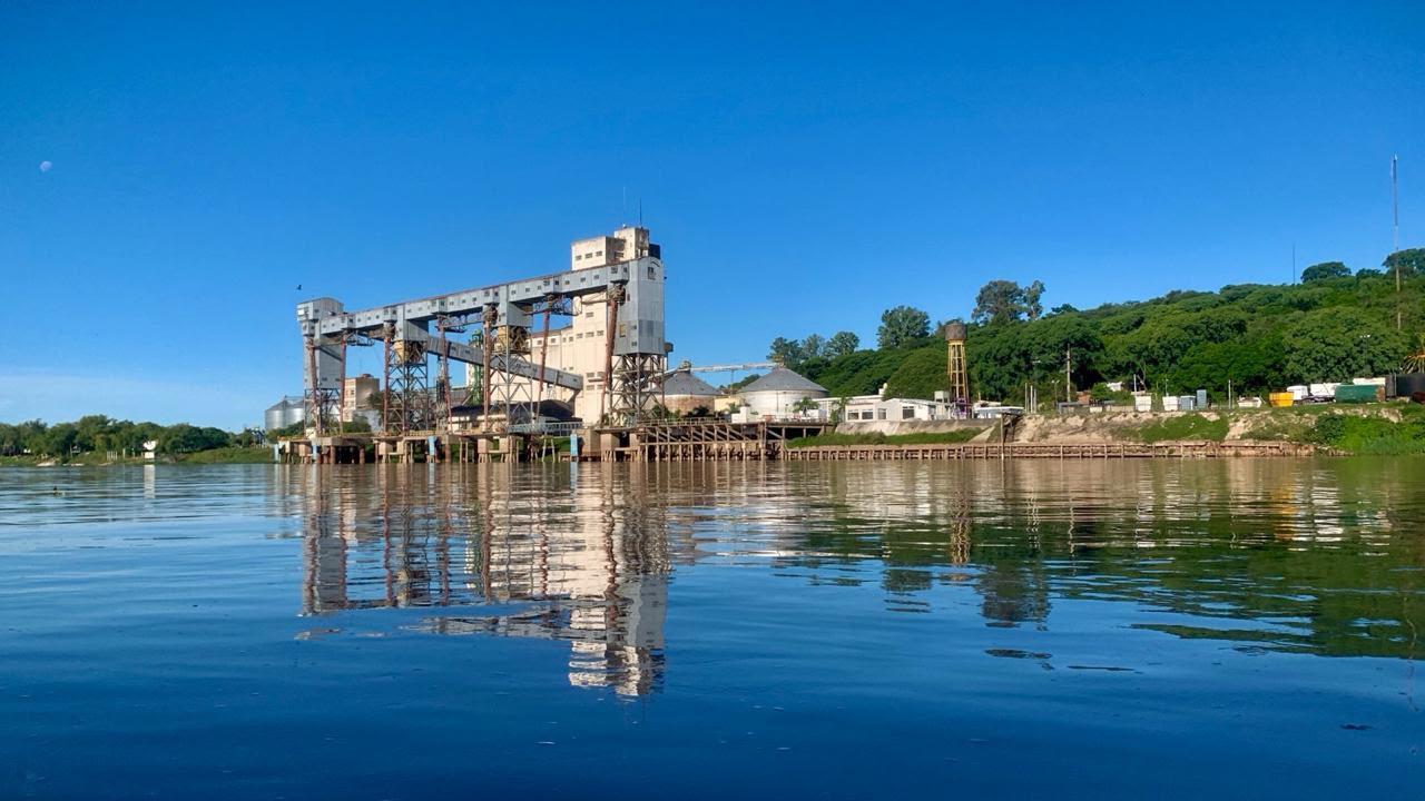 Vista del Puerto de Diamante sobre el río Paraná, infraestructura estratégica para el desarrollo de Entre Ríos